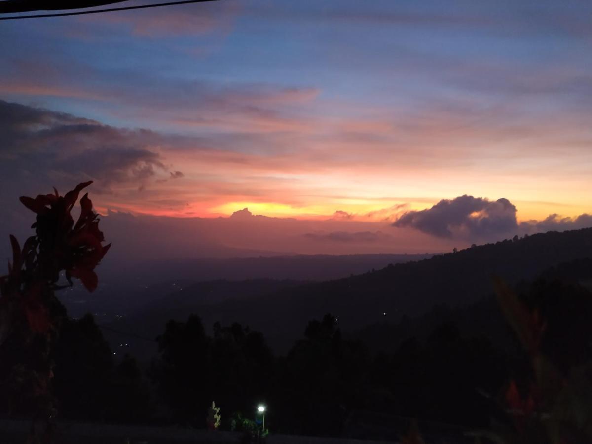 Puri Sunset Homestay Munduk  Exterior photo