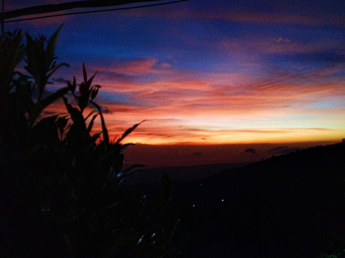 Puri Sunset Homestay Munduk  Exterior photo