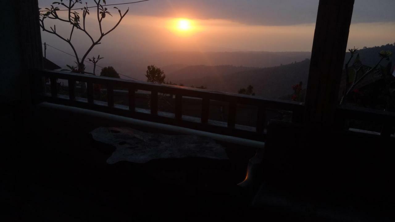 Puri Sunset Homestay Munduk  Exterior photo